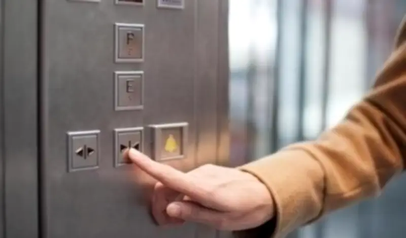 إنقاذ شخص محتجز داخل مصعد في الفيوم بسرعة استجابة مذهلة