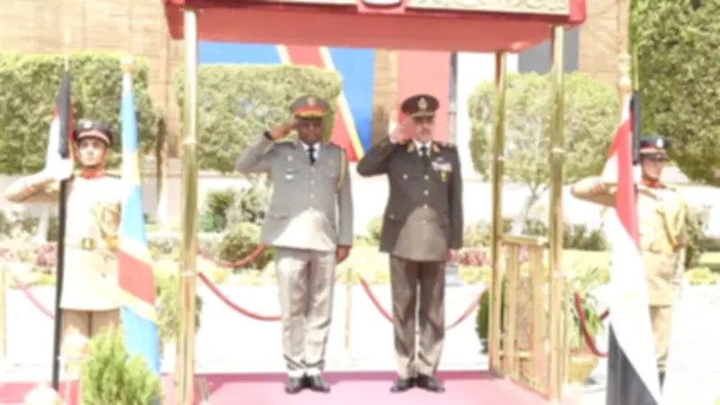 رئيس أركان الجيش المصري يلتقي نظيره الكونغولي لتعزيز التعاون العسكري المشترك