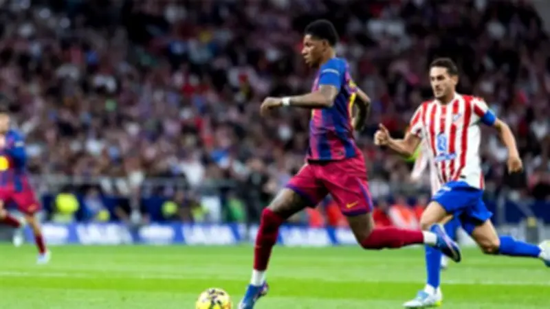 كوفاتش يحكم مواجهة برشلونة وأتلتيكو في ربع نهائي دوري الأبطال