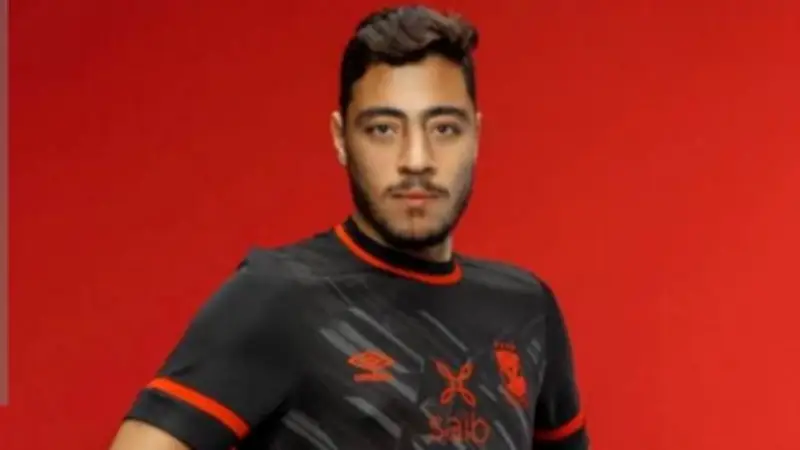 رد فعل ساخر من أكرم توفيق على شائعات عودته للأهلي في الانتقالات الصيفية