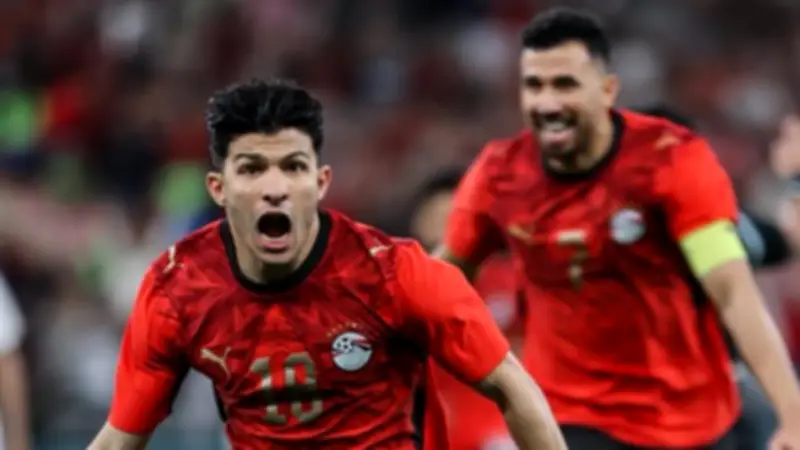 اتحاد الكرة ينهي إجراءات سفر إسلام عيسى لإجراء جراحة الرباط الصليبي في ألمانيا