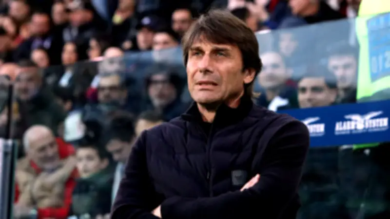 وعكة صحية تبعد هويلوند عن موقعة نابولي وميلان الحاسمة في الدوري الإيطالي