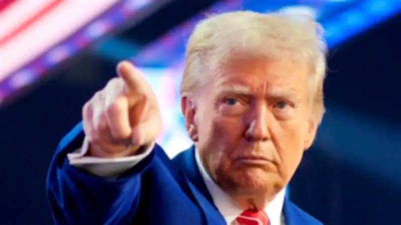 ترامب: سنكشف هوية مسرب معلومات فقدان الاتصال بالطيار الأمريكي ونحيله للقضاء