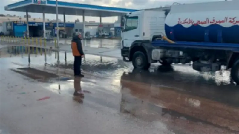 رئيس صرف الإسكندرية يتفقد العجمي استعدادًا للأمطار بعد تحذيرات الأرصاد