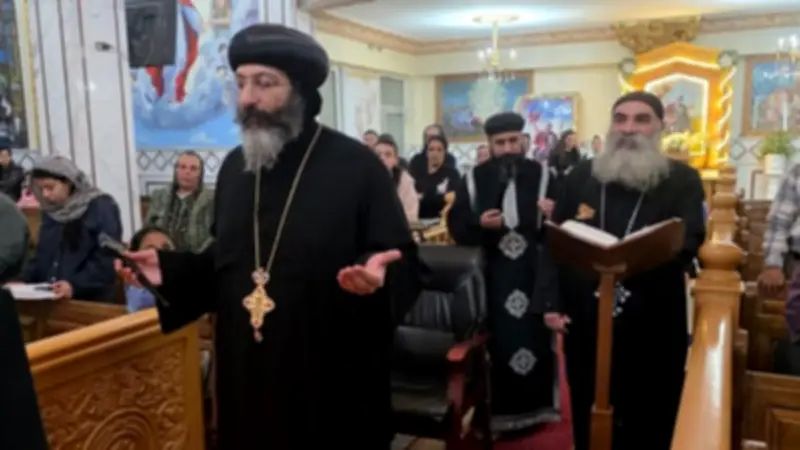 الأنبا مينا يؤكد: طريق الصليب هو الحياة لمن يسير فيه بإيمان خلال صلوات البصخة