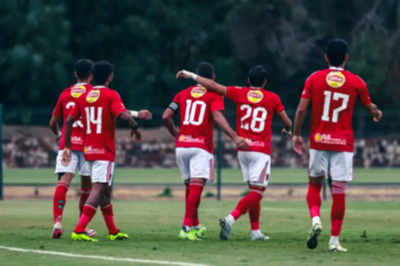 شوبير: محمد شريف هداف ومتميز مثل ناصر منسي في تاريخ الزمالك