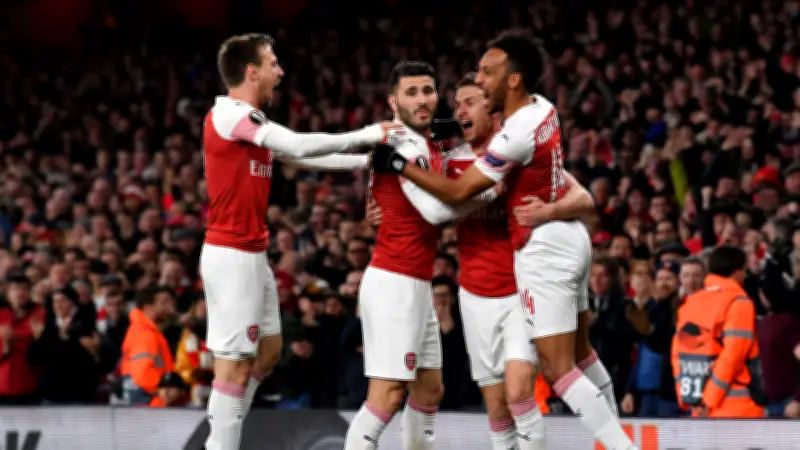 آرون رامزي يعلن اعتزاله رسمياً بعد مسيرة حافلة مع ويلز وآرسنال