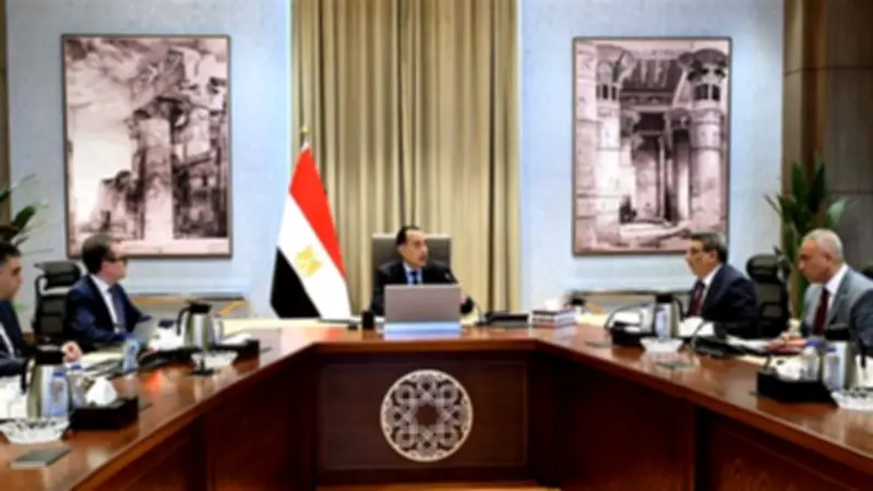 رئيس الوزراء يتابع الموقف المالي للهيئة المصرية للشراء الموحد وسداد مستحقات الشركات الموردة