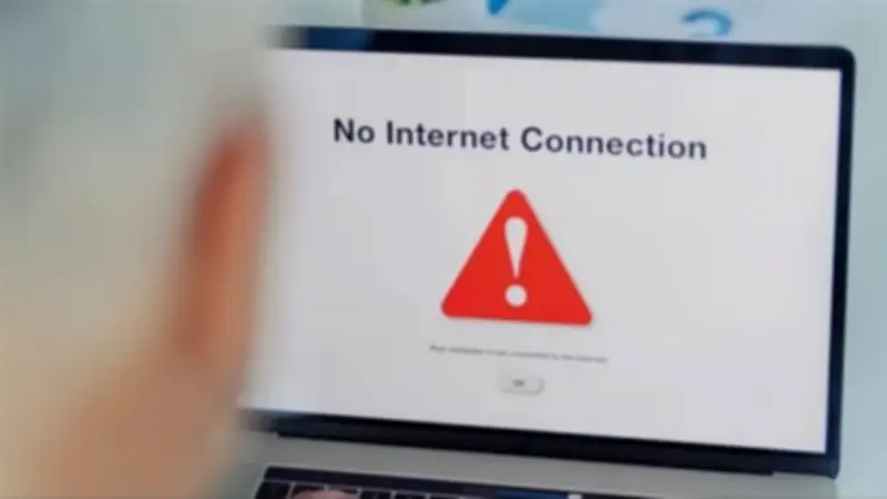 خبراء يحذرون من تداعيات كارثية لقطع الإنترنت على الاقتصاد الرقمي والأسواق المالية في ظل التصعيد الأمريكي–الإيراني