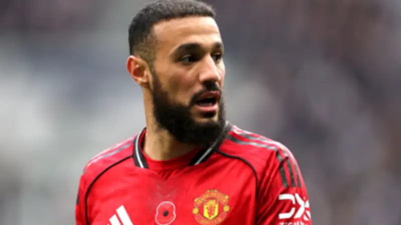 بول سكولز يطالب مانشستر يونايتد بالتخلي عن نصير مزراوي ضمن خطط إعادة البناء