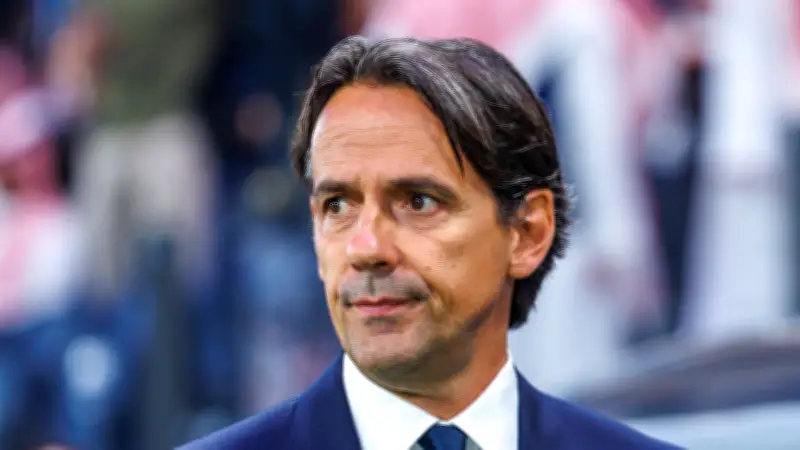 إنزاجي يستدعي ذكرى اتحاد جدة السوداء ويكشف موقف بنزيما قبل مواجهة الخلود