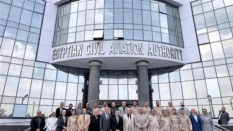 سلطة الطيران المدني تستقبل وفد أكاديمية ناصر العسكرية لزيارة مركز إدارة الأزمات