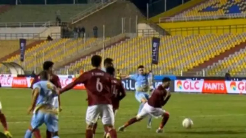 أحمد دويدار ينتقد الأداء الفني للأهلي ويرفض نظرية المؤامرة بعد تعادله مع سيراميكا