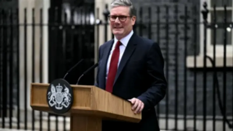 رئيس الوزراء البريطاني ستارمر يزور الشرق الأوسط لتعزيز استقرار مضيق هرمز بعد وقف إطلاق النار