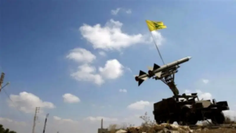 حزب الله يلتزم بوقف إطلاق النار رغم استمرار الهجمات الإسرائيلية على لبنان