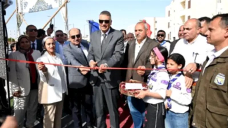 محافظ جنوب سيناء يفتتح حديقة الزهور بطور سيناء ضمن احتفالات تحرير سيناء