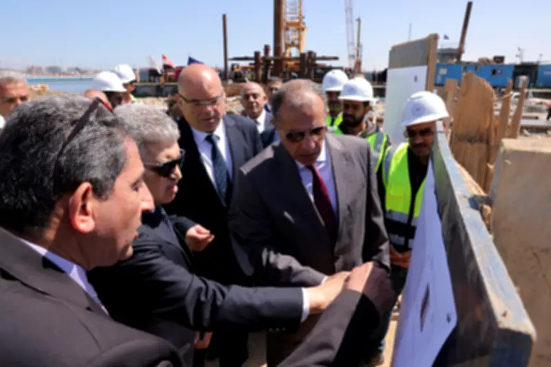 الفريق أسامة ربيع يوجه بالانتهاء من كوبري النصر العائم الجديد وافتتاحه في مايو