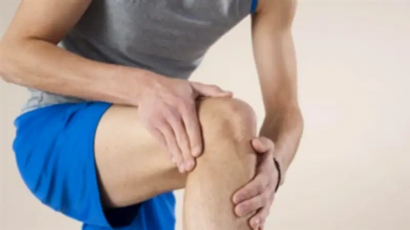 وصفات طبيعية فعّالة لتخفيف آلام المفاصل الخفيفة لدى النساء