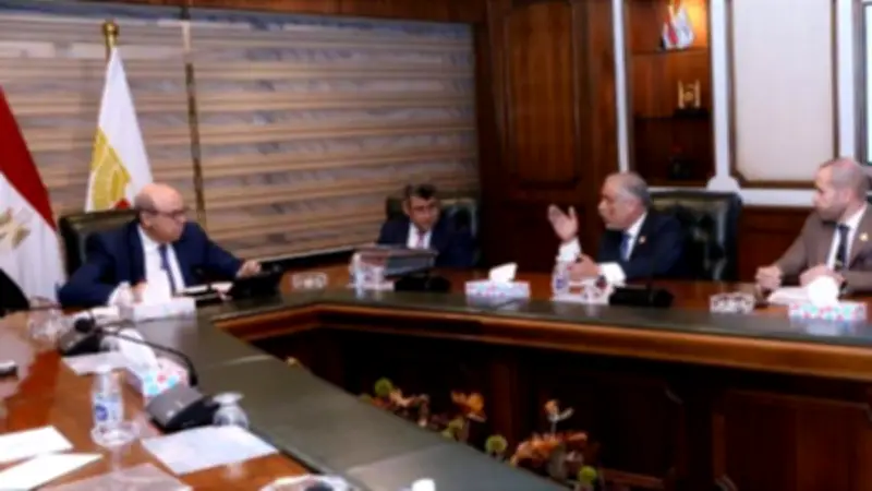 وزير الطيران يستقبل نواب البرلمان لتعزيز آليات العمل المشترك وتطوير المنظومة