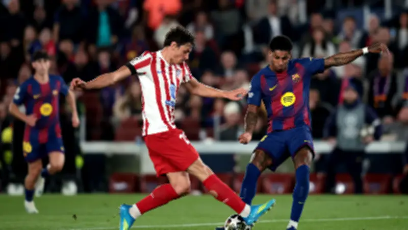 جدل تحكيمي كبير في كلاسيكو إسبانيا.. هل أخطأ الحكم في صالح أتلتيكو مدريد؟