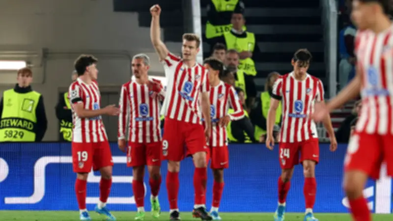 سورلوث يُعيد كابوس برشلونة.. هدف حاسم يُعزز أحلام أتلتيكو في دوري الأبطال