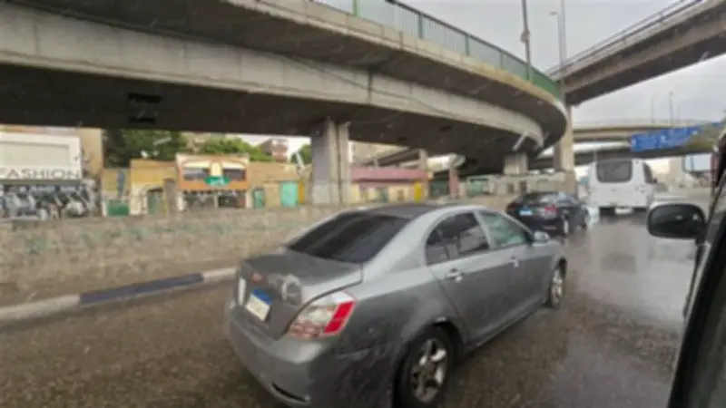 تقلبات جوية حادة: ارتفاع مفاجئ في الحرارة وأمطار شمالية وأتربة على الصعيد