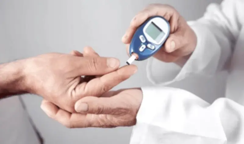 ثلاث خطوات يومية فعالة للسيطرة على مستوى السكر في الدم