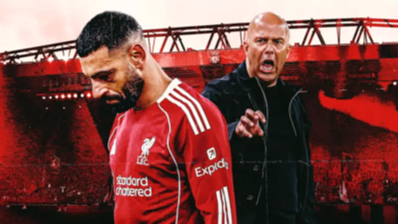 ليفربول يواجه أزمة صلاح وسلوت بعد الخسارة الكارثية أمام باريس سان جيرمان