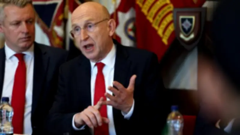 وزير الدفاع البريطاني يكشف عن دور روسي داعم لإيران في الحرب الأمريكية الإسرائيلية