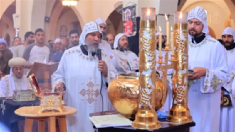 الأنبا يواقيم يرأس قداس خميس العهد في دير الأنبا متاؤس الفاخوري بإسنا