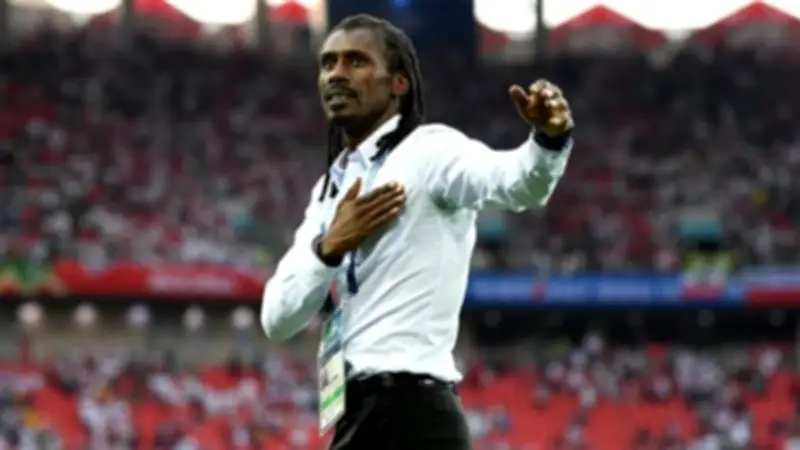 الاتحاد الأنجولي لكرة القدم يُعين السنغالي أليو سيسيه مديرًا فنيًا لمنتخب أنجولا رسميًا