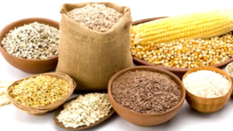 انخفاض مستمر لأسعار الذرة والصويا المستوردة واستقرار في أعلاف أخرى بالأسواق