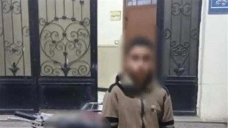 ضبط طالب استعرض بدراجة نارية بدون لوحات في الغربية وتكبيل بجعة أمام محل بطنطا