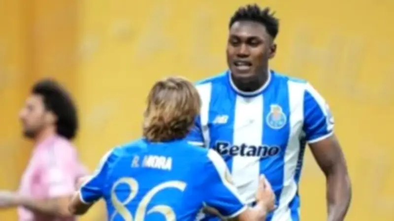 تعادل مثير يحسم لقاء بورتو ونوتنجهام فورست في ربع نهائي الدوري الأوروبي