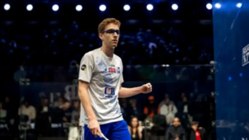 زكريا والشربيني يتأهلان لنهائي بطولة الجونة للإسكواش في إنجاز مصري مزدوج