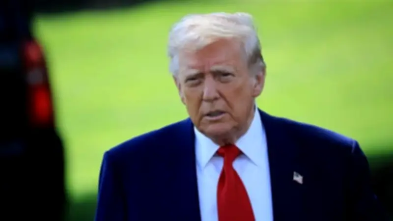 ترامب يوجه انتقادات حادة لإيران بشأن ملف مرور النفط في مضيق هرمز