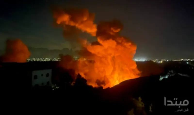 جيش الاحتلال ينفذ عمليات تفجير في مدينة جنوبي لبنان وسط تصاعد التوترات