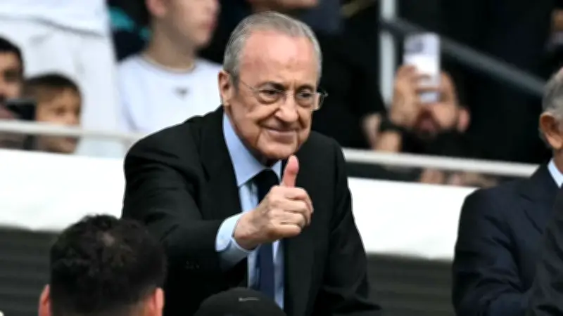 بيريز يخطط لإعادة هيكلة ريال مدريد بعد موسم صعب في الدوري الإسباني