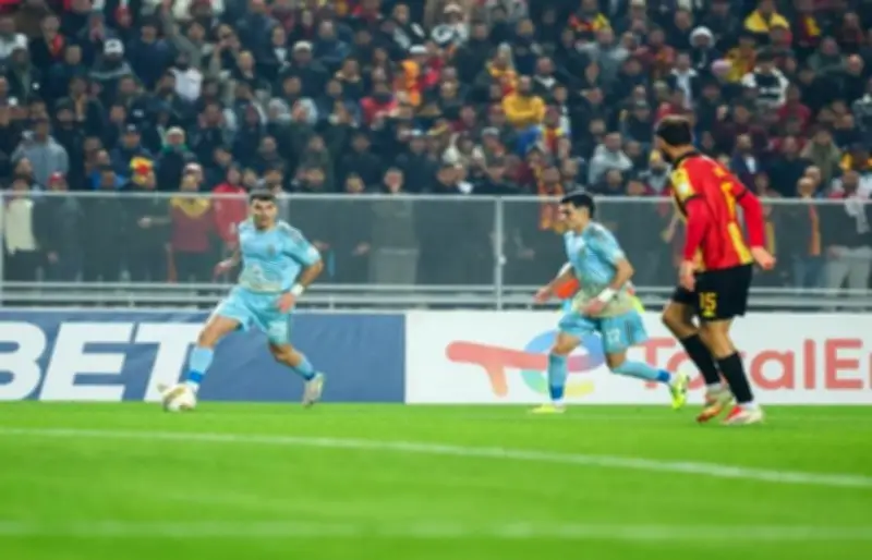 عاجل.. رئيس الأهلي يوجه رسالة مؤثرة لـ زيزو بعد رحيله عن النادي