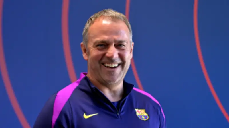 فليك يوضح استراتيجية برشلونة قبل ديربي كتالونيا ضد إسبانيول