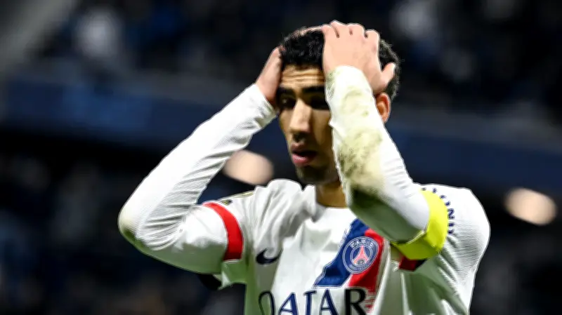 استبعاد أشرف حكيمي من الترشح لجائزة مارك فيفيان فويه بسبب قضية اغتصاب