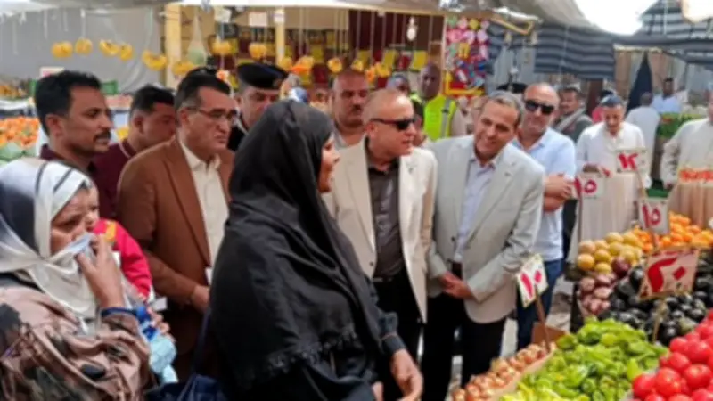 محافظ الأقصر يتفقد سوق الخضار ويؤكد على استمرار الرقابة اليومية للأسعار والنظافة