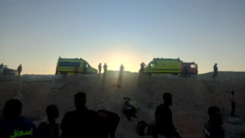 محافظ قنا يوجه بتعزيز الاستجابة الطبية بعد حادث انقلاب أتوبيس على طريق الصحراوي الشرقي