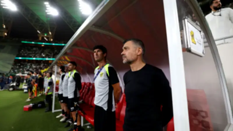 تمرد في اتحاد جدة: لاعبون يرفضون كونسيساو قبل مواجهة آسيا الحاسمة