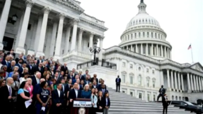 عضو ديمقراطي أمريكي يشكك في مفاوضات إسلام آباد ويهاجم نهج واشنطن