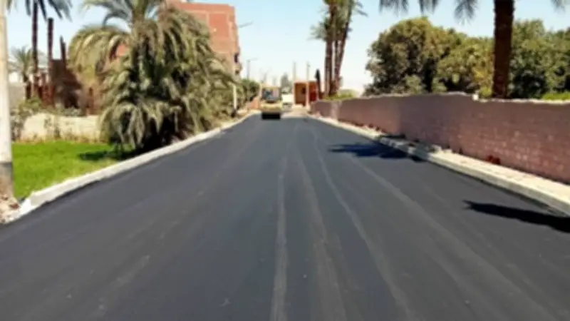 محافظ أسيوط يعلن الانتهاء من رصف شارع القفاصين في أبو تيج ضمن الخطة الاستثمارية