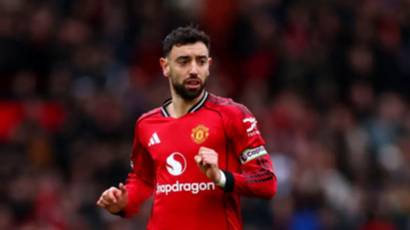 أندية السعودية تواصل ملاحقة برونو فيرنانديز رغم تمسكه بمانشستر يونايتد وأوروبا