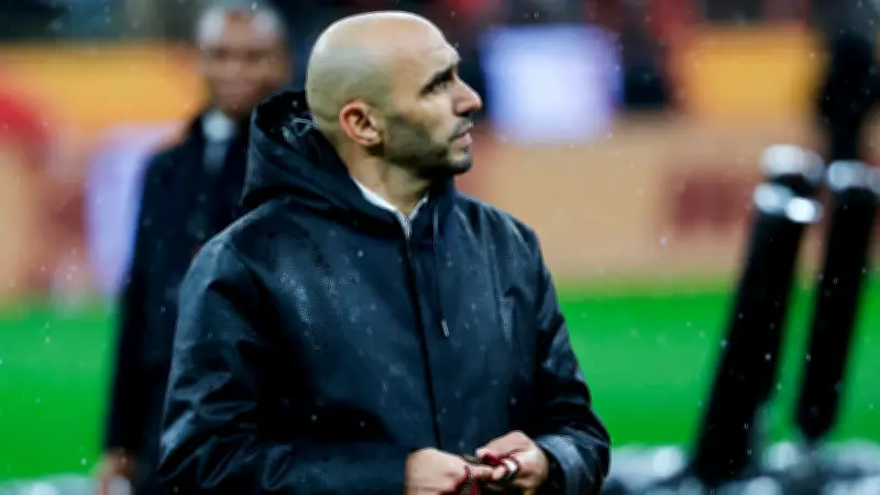 مدرب مغربي مرشح لخلافة رينارد في المنتخب السعودي.. هل يحدث التغيير؟