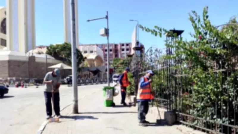 أسوان تستعد للاحتفالات: تنظيف محيط الكنائس والحدائق لاستقبال أعياد القيامة وشم النسيم