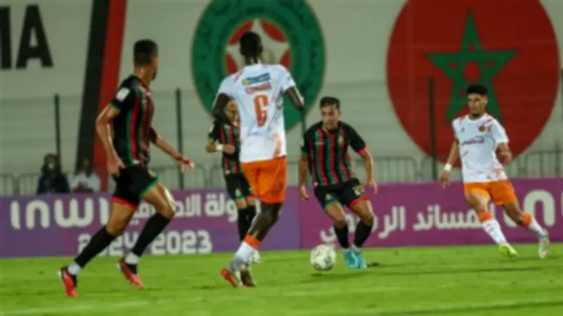 دوري أبطال أفريقيا: تعادل سلبي بين الجيش الملكي ونهضة بركان في الشوط الأول